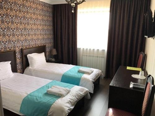 Караганда: Hotel Bukpa
