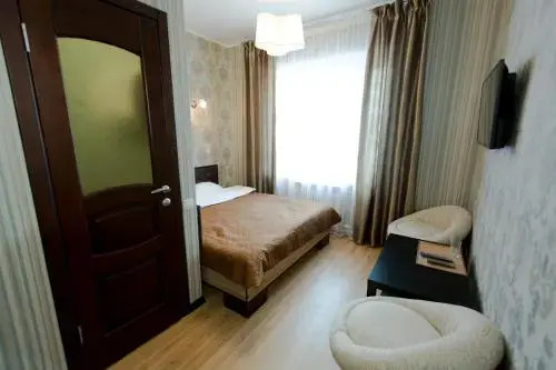 Петропавловск: Hotel Hizhina
