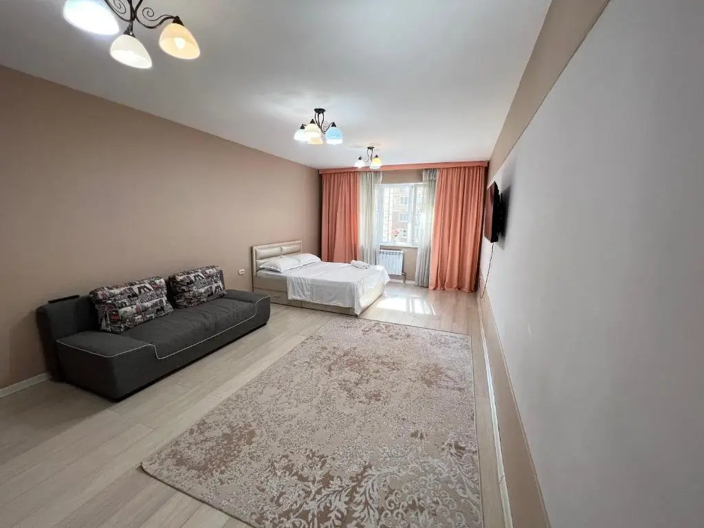 Алматы: Tole bi Tay apartment 1 room near MEGA Alma Ata