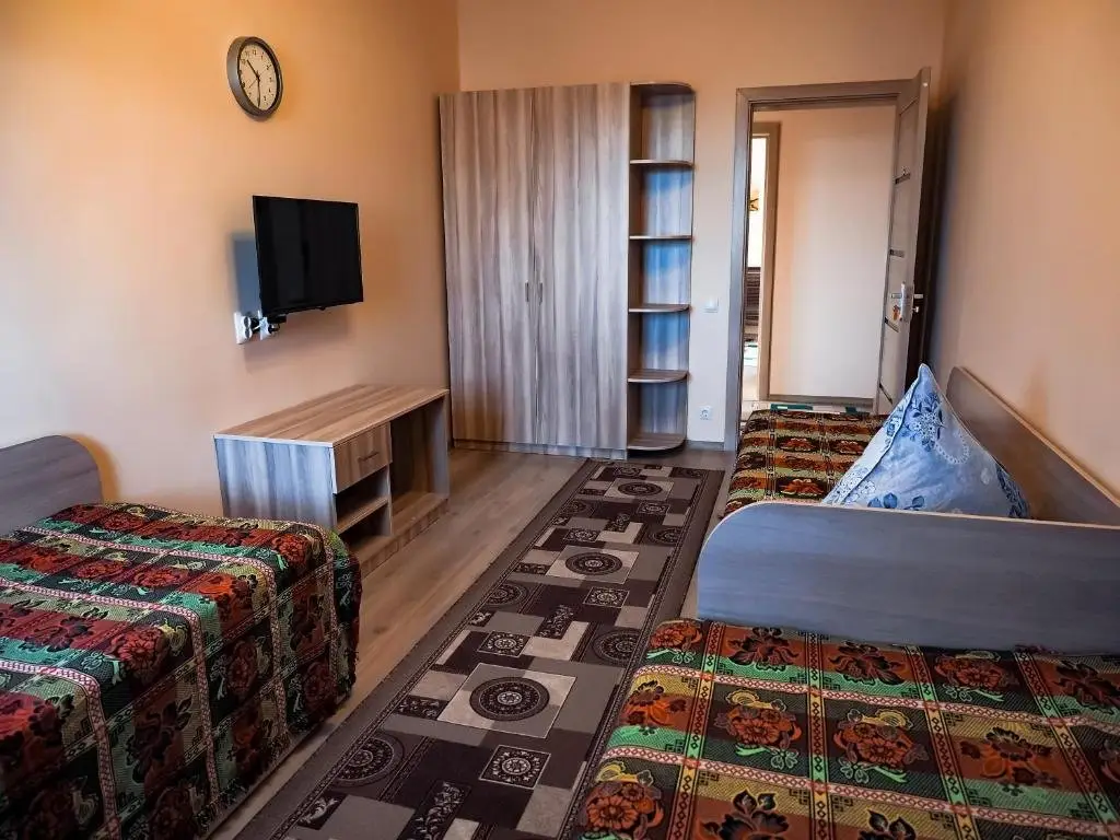 Уральск: Guest House Shato