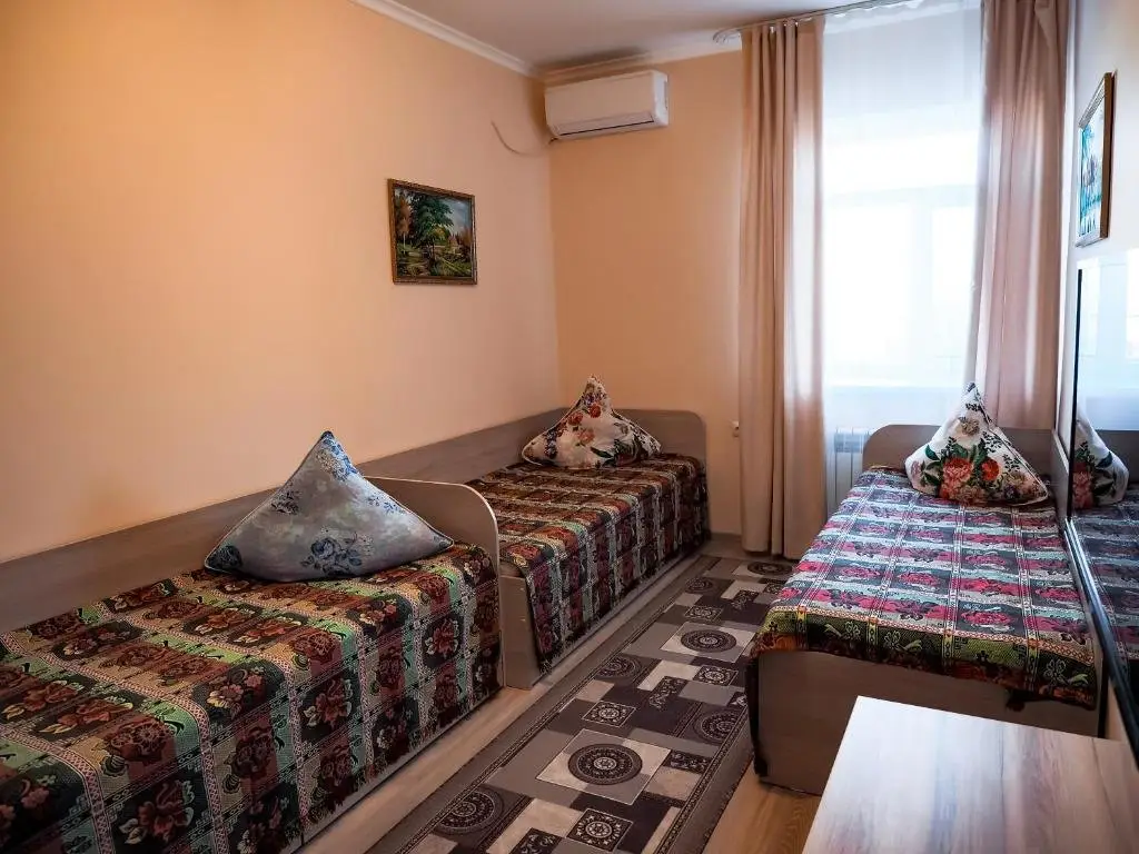 Уральск: Guest House Shato