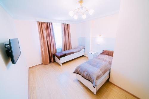 Алматы: Guest House 2 Stars Almaty