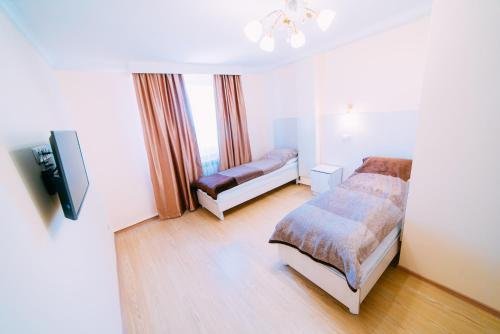 Алматы: Guest House 2 Stars Almaty