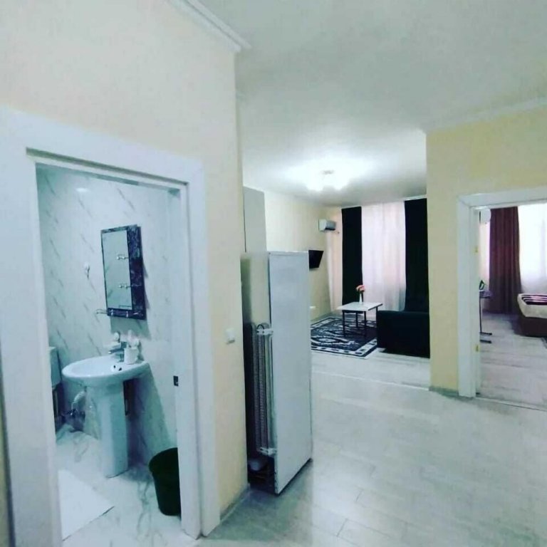 Актау: Rusel Hotel