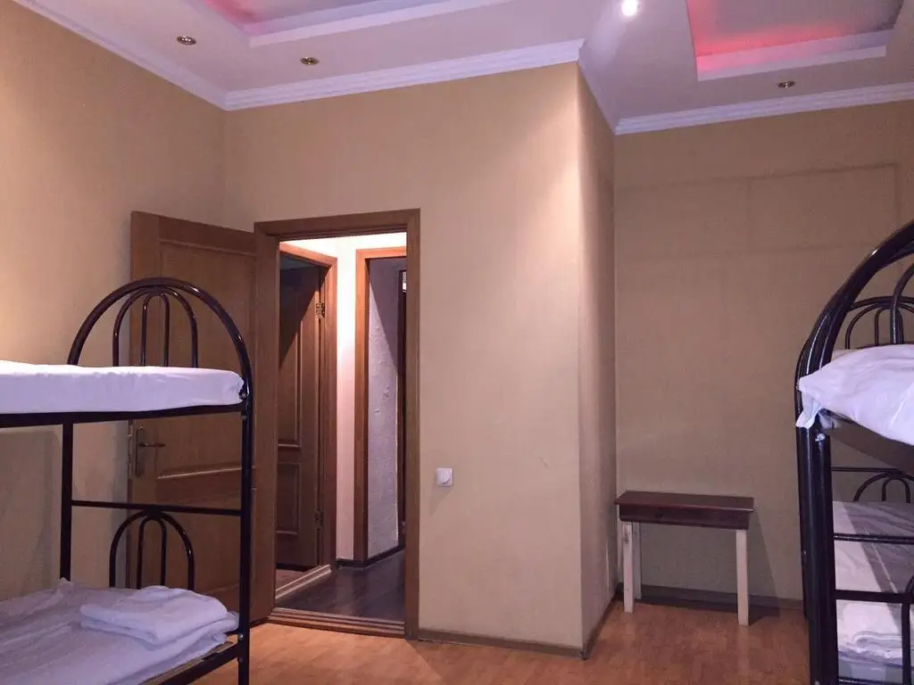 Алматы: Apple hostel