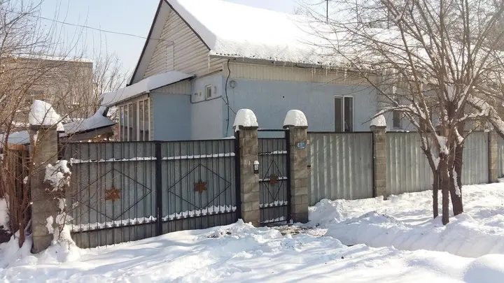 Алматы: Hostel on Abdulliny 48