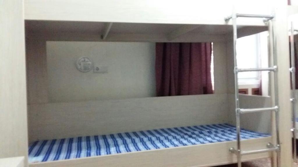 Алматы: Hostel on Abdulliny 48