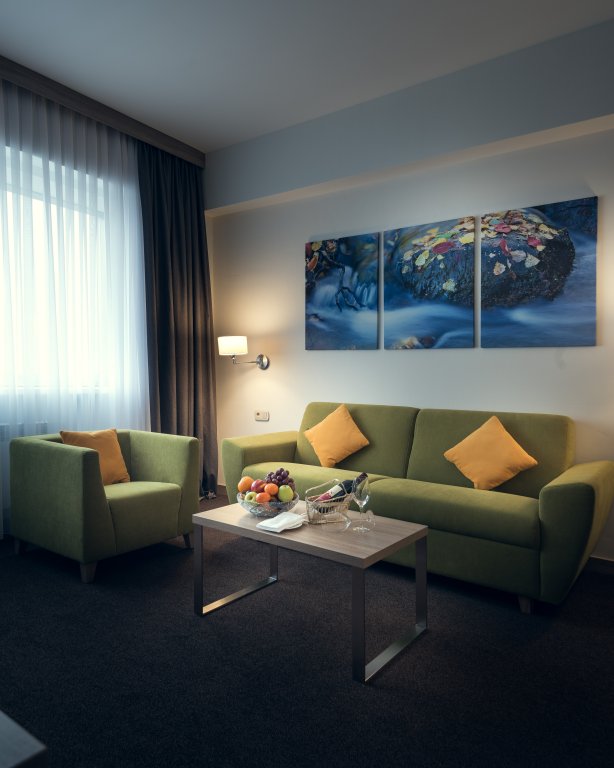 Астана: Отель Wyndham Garden Astana