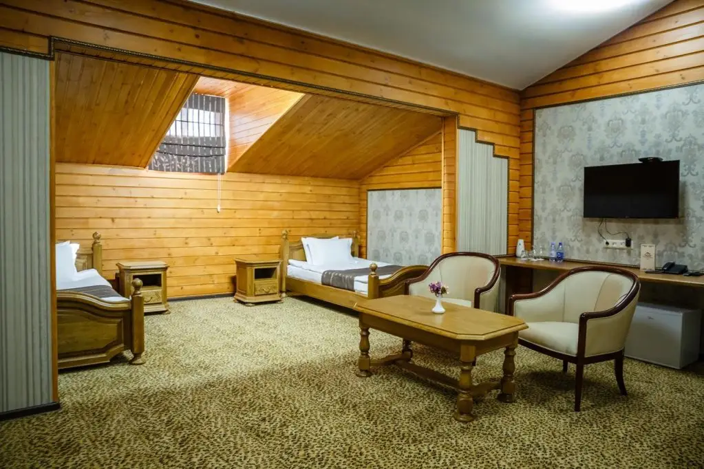 Тараз: Chalet (Шале)