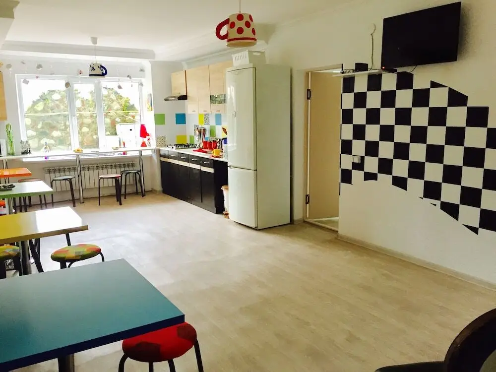 Алматы: Alma Cinema Hostel