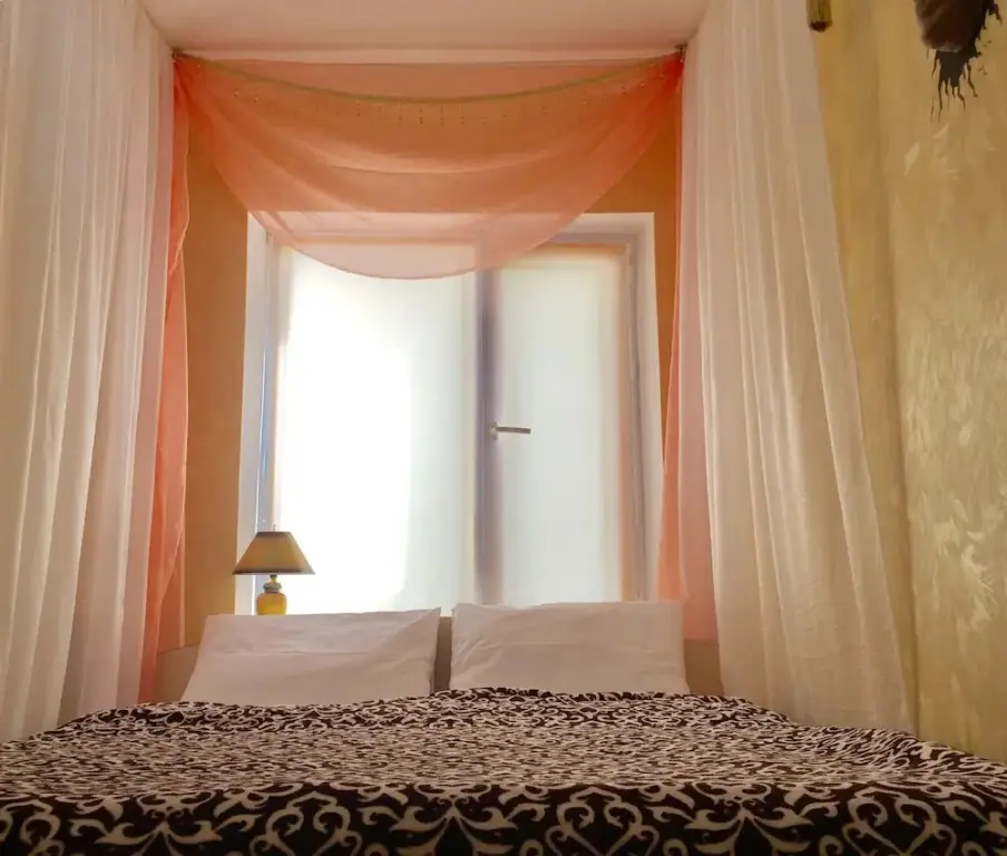 Алматы: Alma Cinema Hostel