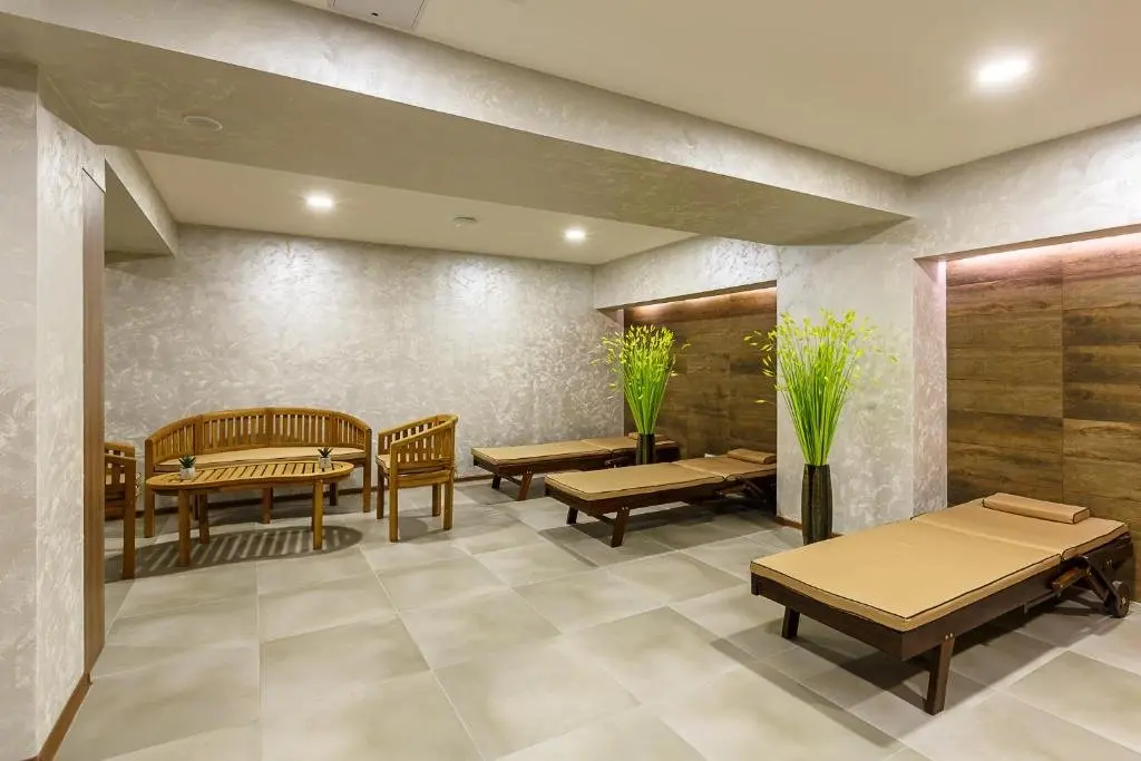 Алматы: Отель Renion Hills Almaty