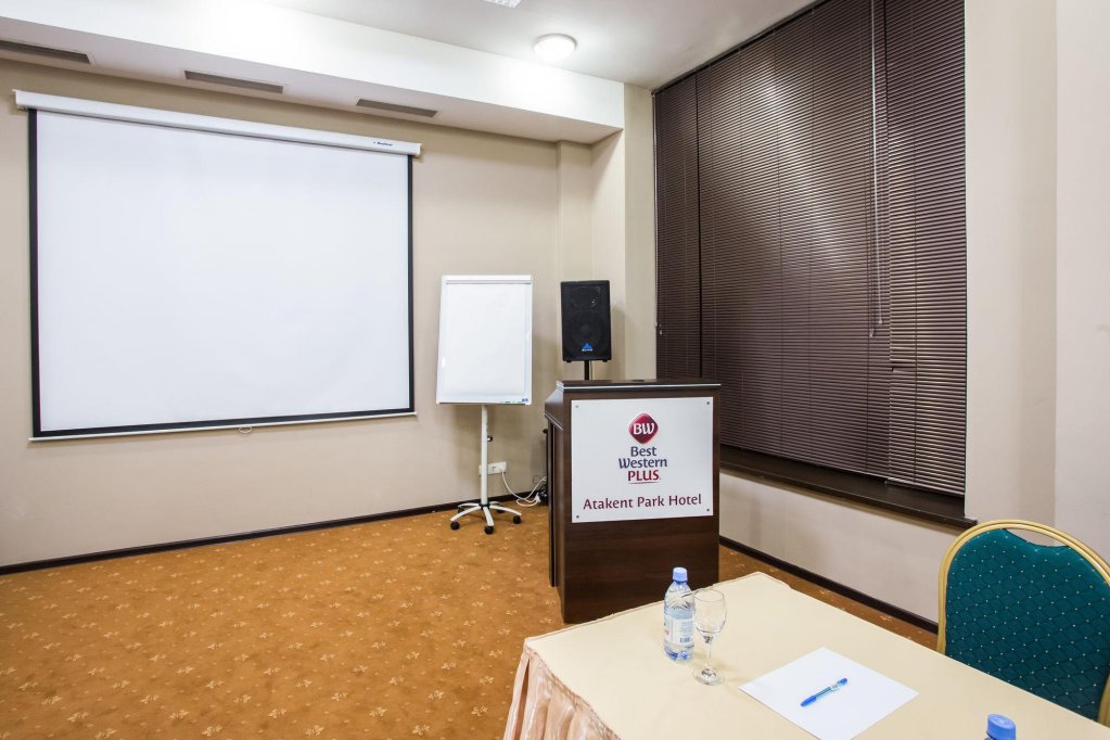 Алматы: Отель Best Western Plus Atakent Park