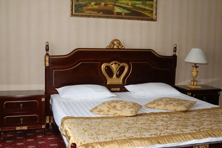 Усть-Каменогорск: Gold Star (Голд Стар)