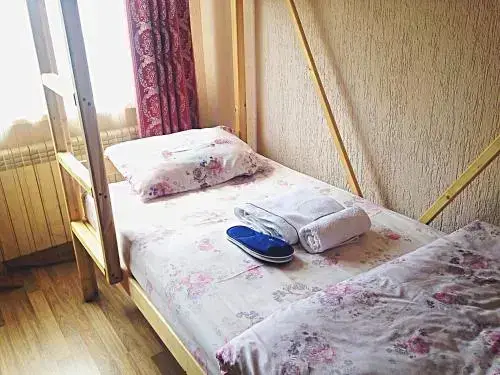 Атырау: Hostel Arzy