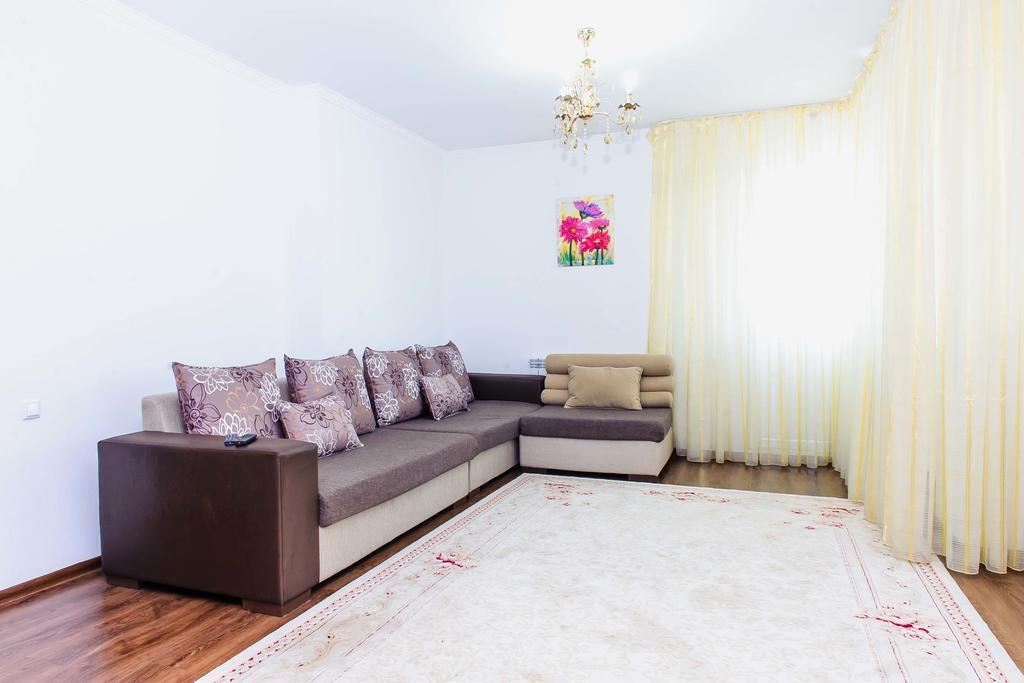 Астана: Apartment Lazurniy