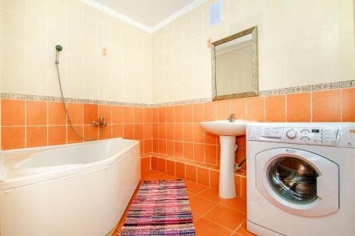 Астана: Hostel Raduga