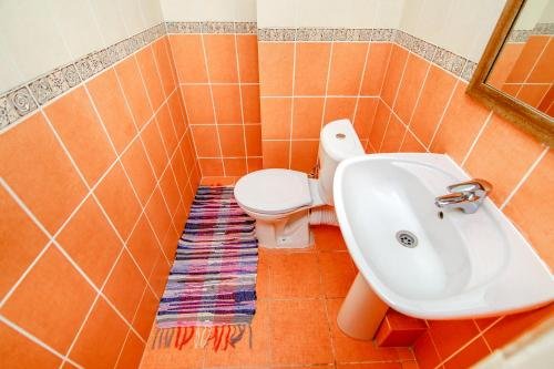 Астана: Hostel Raduga