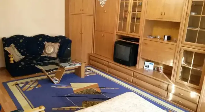 Алматы: Comfort in the "Golden Square"- Komfort v "Zolotom Kvadrate"