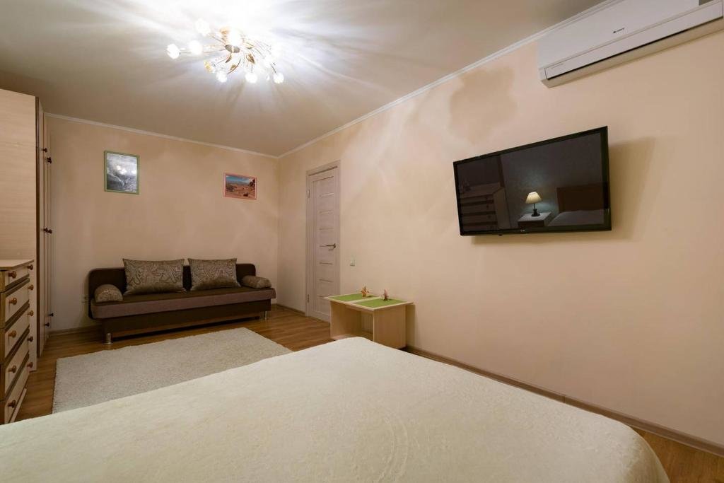 Алматы: Nadezhda Apartment on Gogolya 117-87