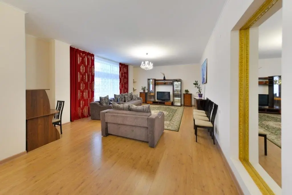 Астана: Apartment na Kunaeva 12