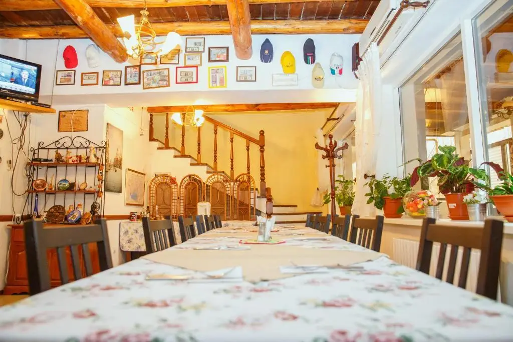 Атырау: Mini Hotel Venezia