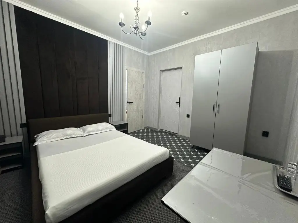 Алматы: Faeton Hotel