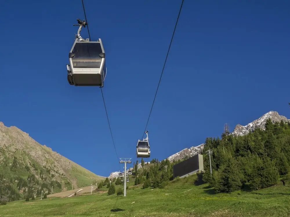 Алматы: Mountain Road Hostel