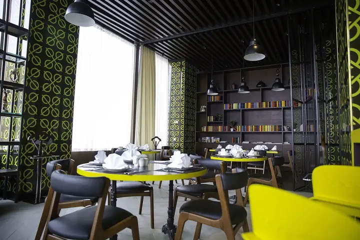 Алматы: Maqan Hotel Almaty