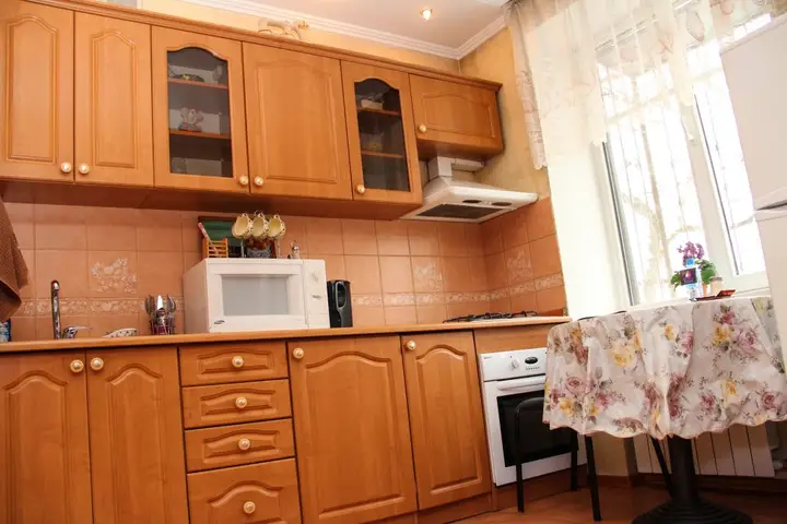 Алматы: Tulebaeva 65 Apartments