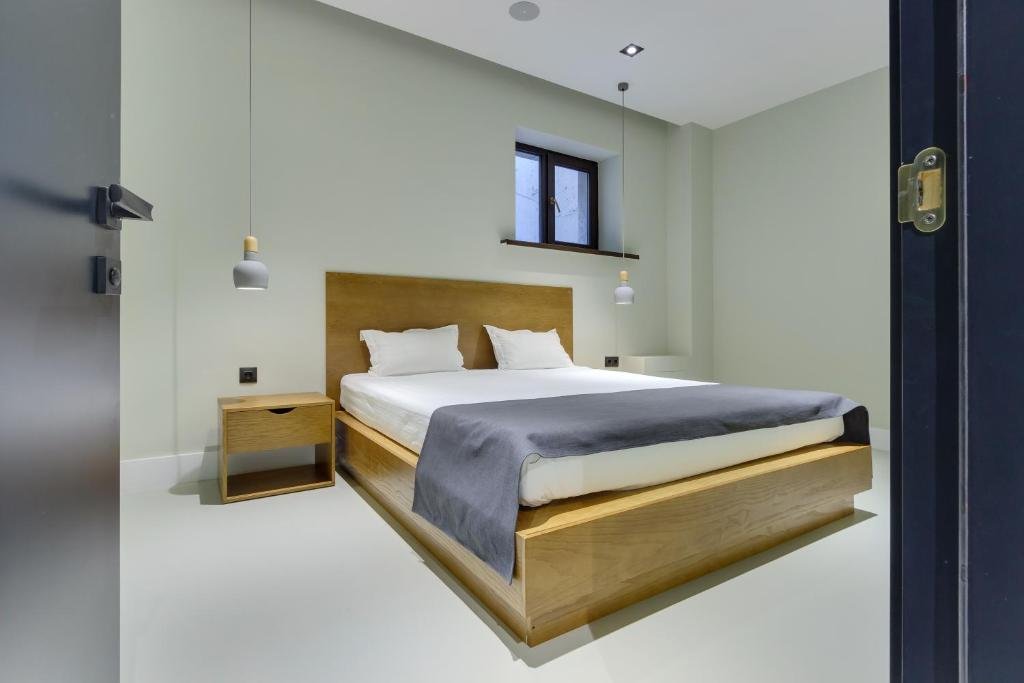 Алматы: Eleven Hotel And Hall