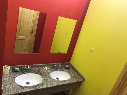 Алматы: West Point Premium Hostel