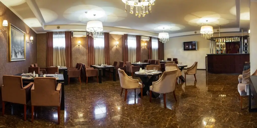 Алматы: Staryij Melnik Hotel
