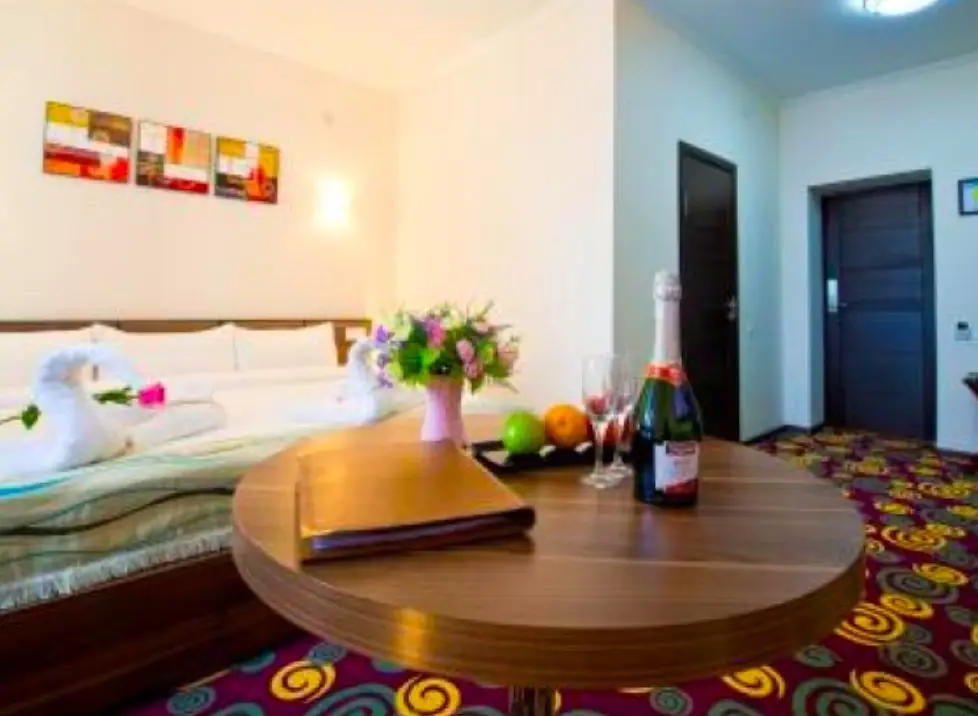 Боровое: Konfor Hotel Burabay