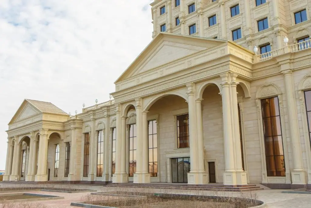 Атырау: Sultan Palace