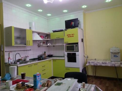 Алматы: Old Square Hostel