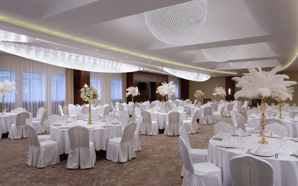 Алматы: Отель DoubleTree by Hilton Almaty