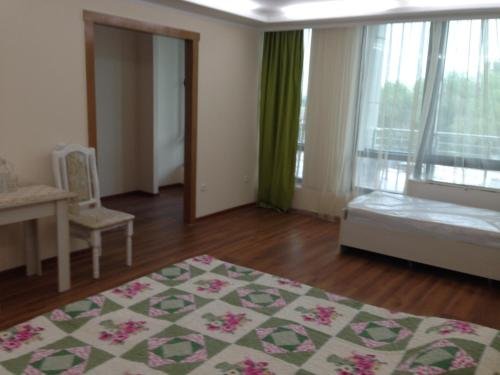 Алматы: Hotel Tranzit