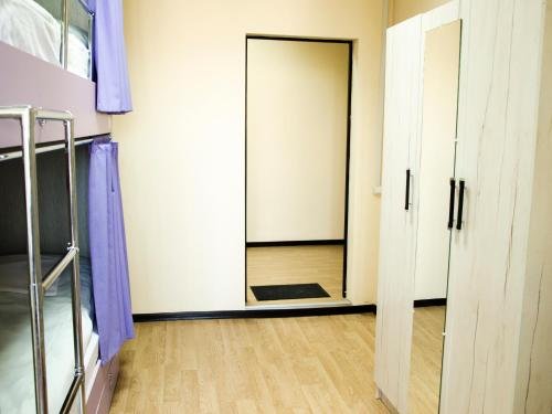 Алматы: Hostel Friendsbook on Baizakova 221