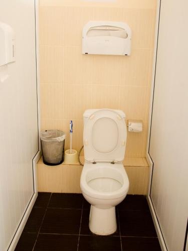 Алматы: Hostel Friendsbook on Baizakova 221