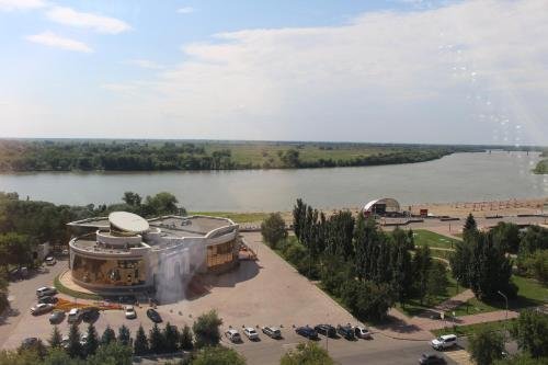 Павлодар: Pavlodar Hotel