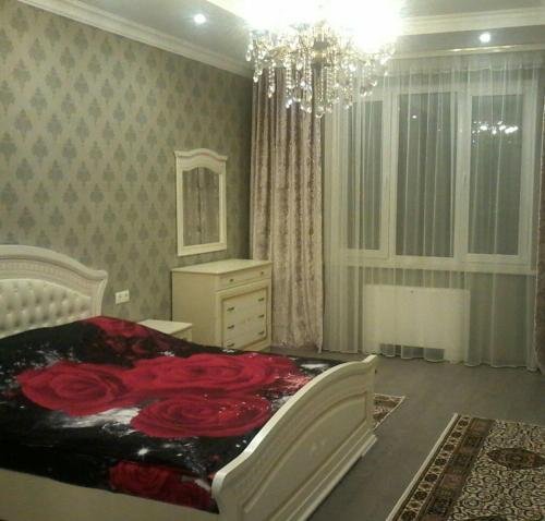 Алматы: Apartments on Furmanova 223