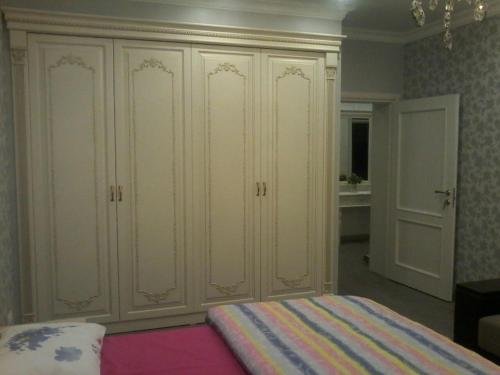 Алматы: Apartments on Furmanova 223