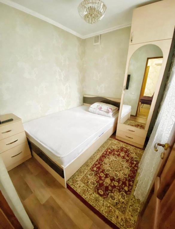 Алматы: Apartments Ahmetova 4 21