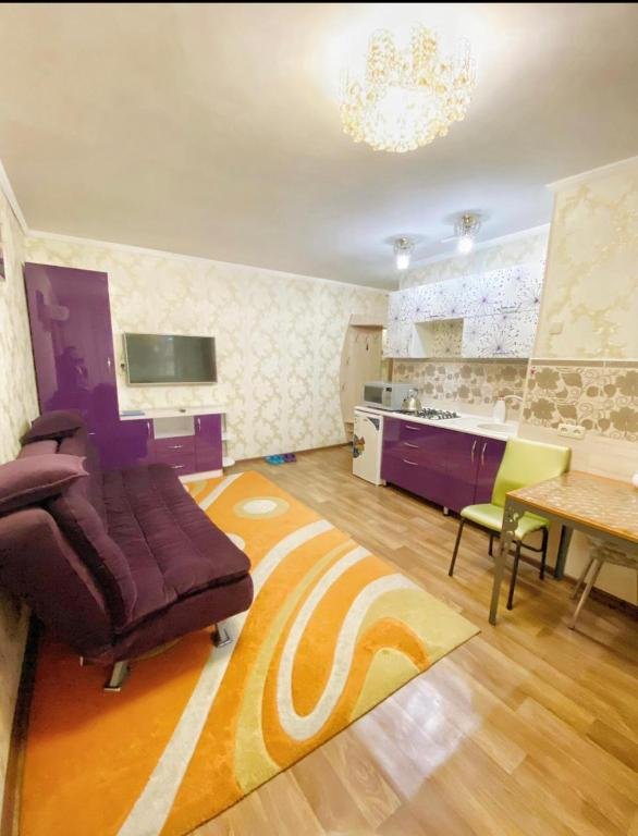 Алматы: Apartments Ahmetova 4 21