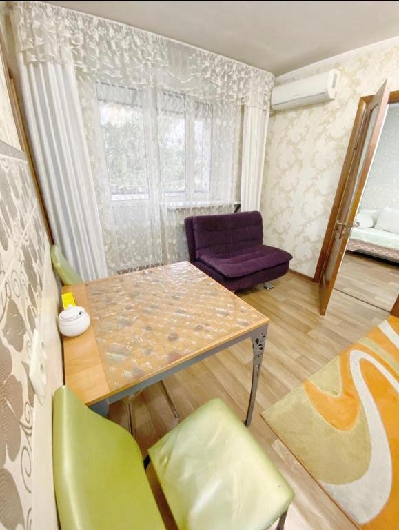 Алматы: Apartments Ahmetova 4 21