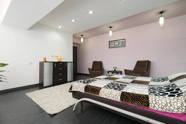 Алматы: Nadezhda Apartment on Nauryzbay batyr 37