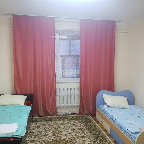 Алматы: Hostel on Zubareva 10