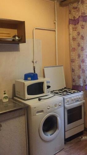 Алматы: Apartment on Batyr 41