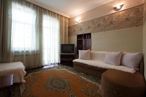 Алматы: Apartments on Mustafa Ozturk